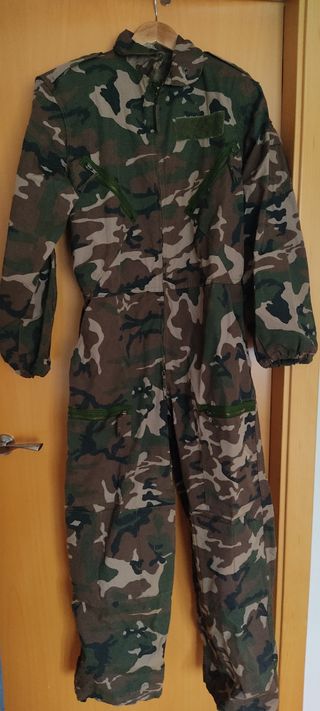 Mono ignifugo militar 