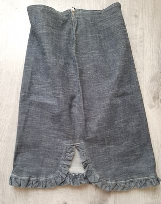 Falda vaquera elástica. Talla 40