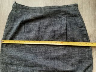 Falda vaquera elástica. Talla 40