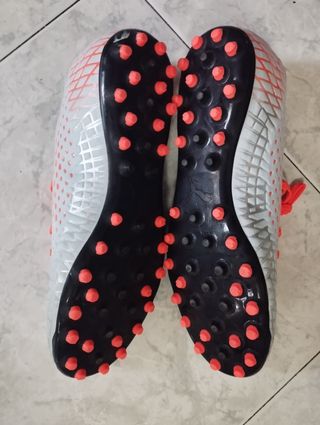 Botas futbol PUMA future