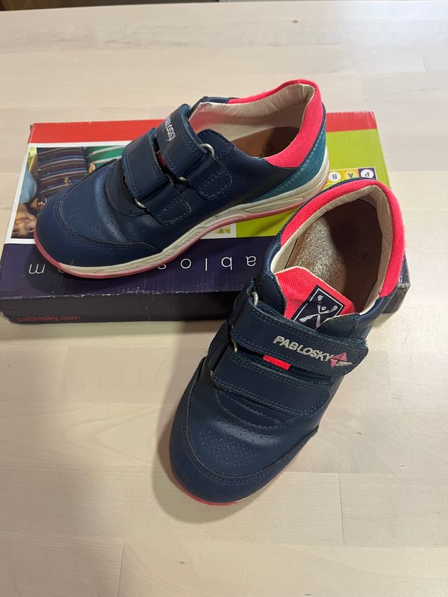 Zapatillas deportivas Pablosky. Talla 32.