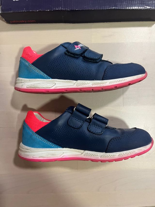 Zapatillas deportivas Pablosky. Talla 32.