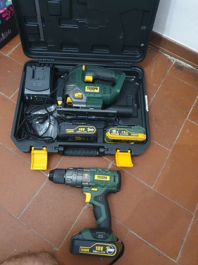 Trapano e seghetto alternativo batteria