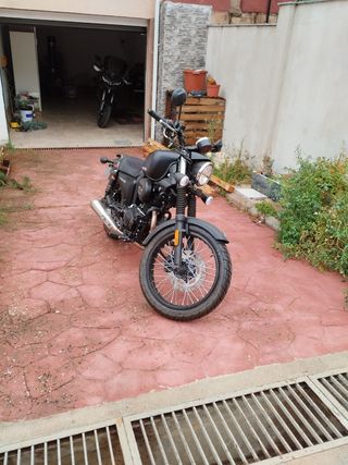 Moto Motron Revolver 125