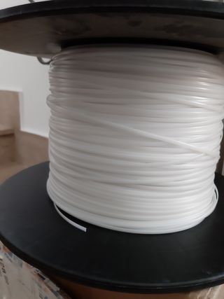 poliestere estruso bianco  rocca