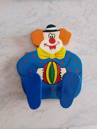 Appendiabiti in legno