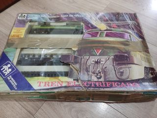 Tren de metal electrónico 