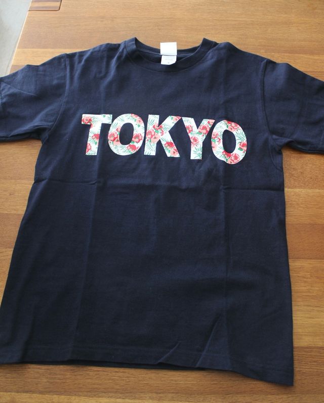 Camiseta Tokyo floral