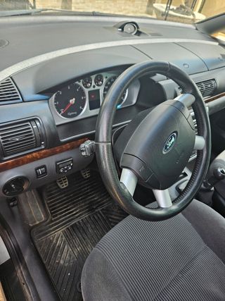 Ford Galaxy 2004