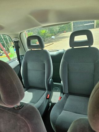 Ford Galaxy 2004