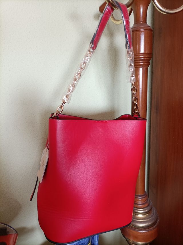 Bolso rojo polipiel.