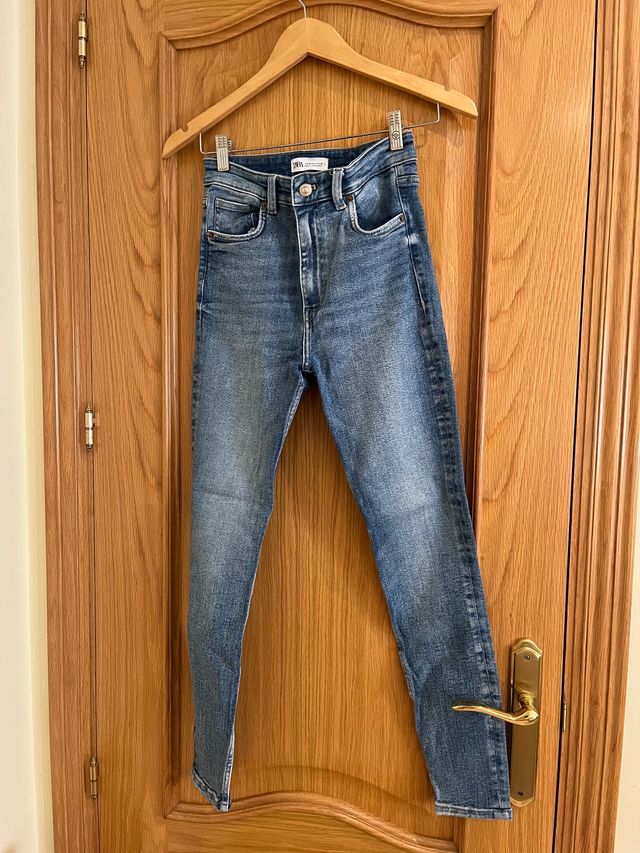 Vaqueros zara