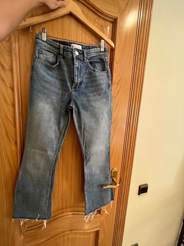 Vaqueros cropped zara