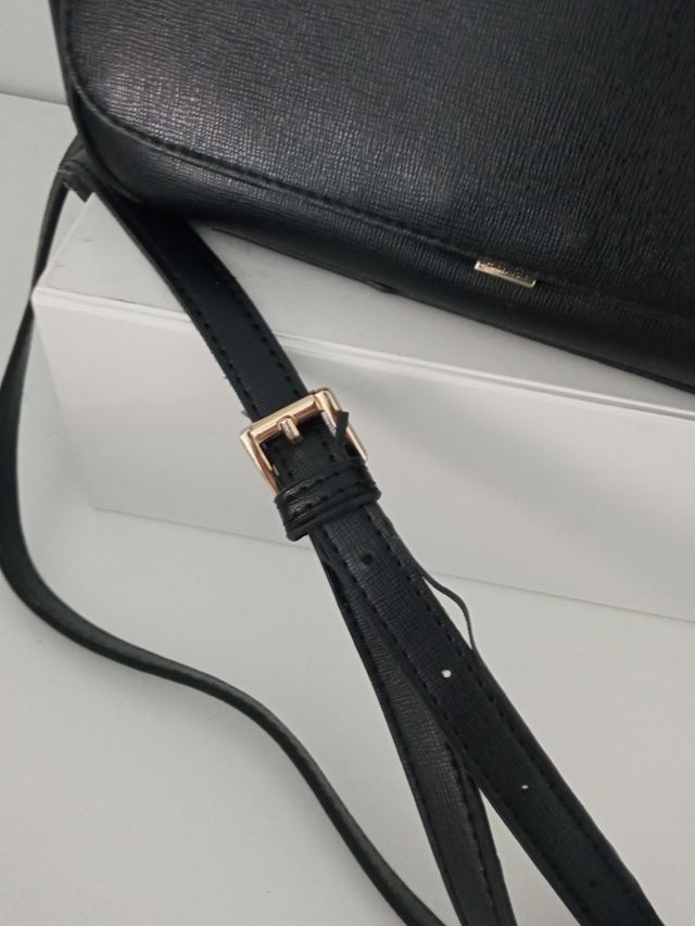 Bolso negro. Carpisa