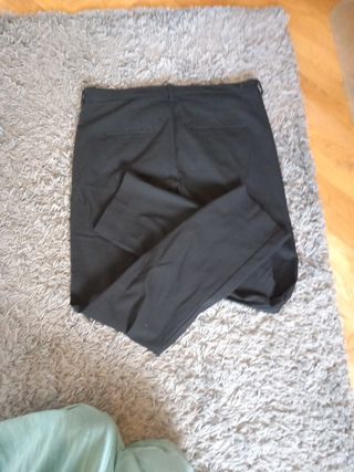 Pantalon negro mango