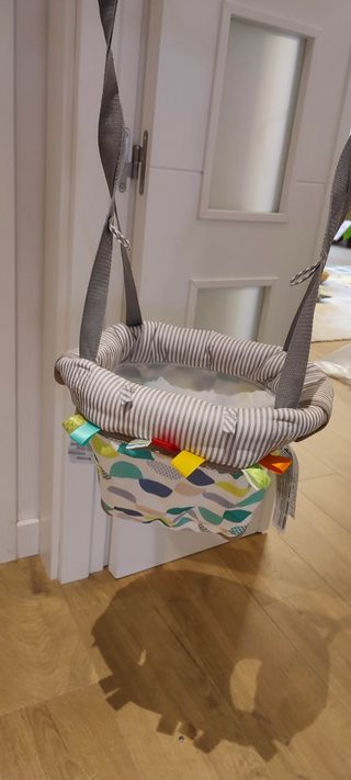 Saltador bebé puerta