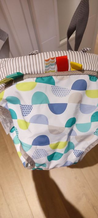 Saltador bebé puerta