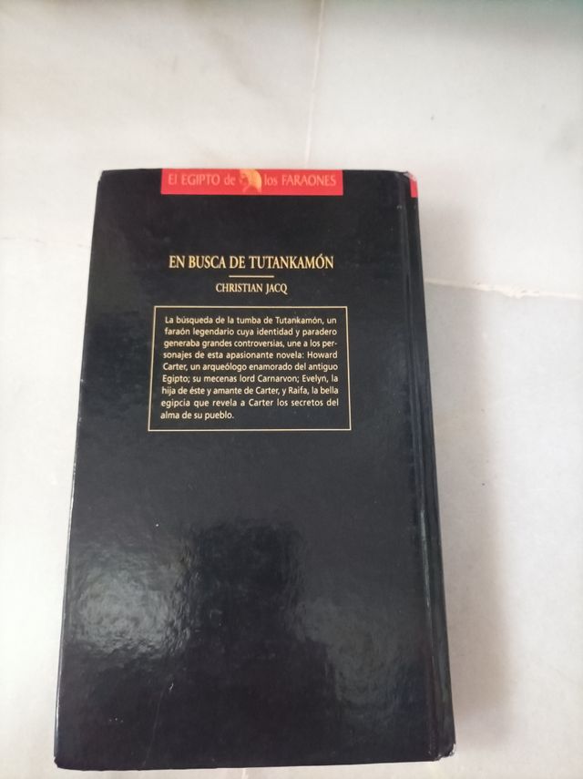 Libro Tutankamón