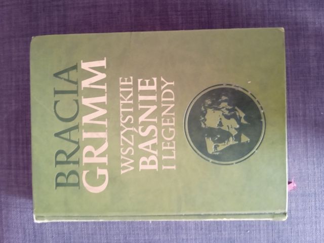 Libro en polaco. Wszystkie basnie i Legends. Grimm