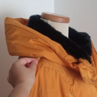 Plumas amarillo/ mostaza. Easywear