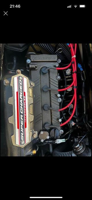 kawuasaqui ultra 310 R se cambia por carcross