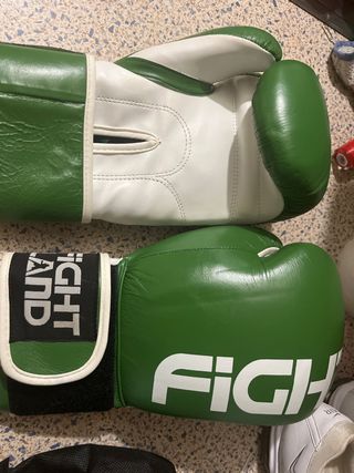 Guantes y vendas boxeo