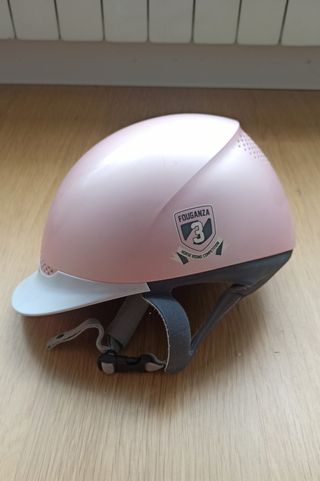 Equipo hípica niña