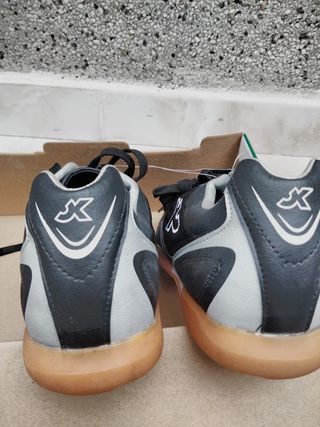 Botas fútbol sala Kipsta