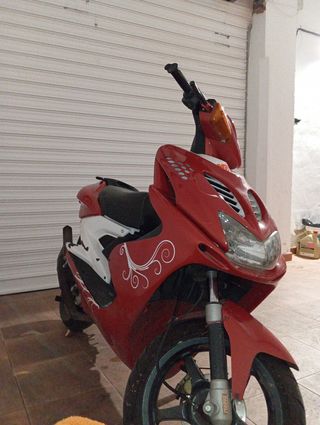 Yamaha aerox 50cc 2T