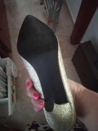 Zapatos talla 41 color dorado