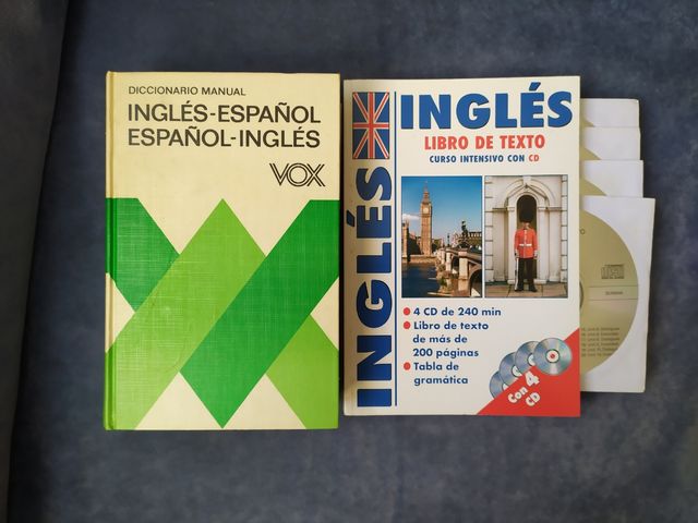 Diccionario y libro ejercicios inglés