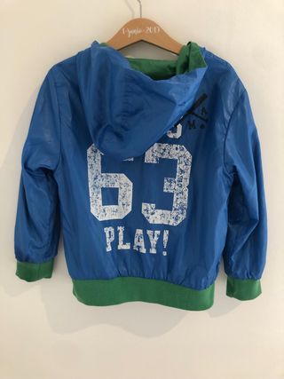Chaqueta / Cortavientos Benetton / Talla 4-5años