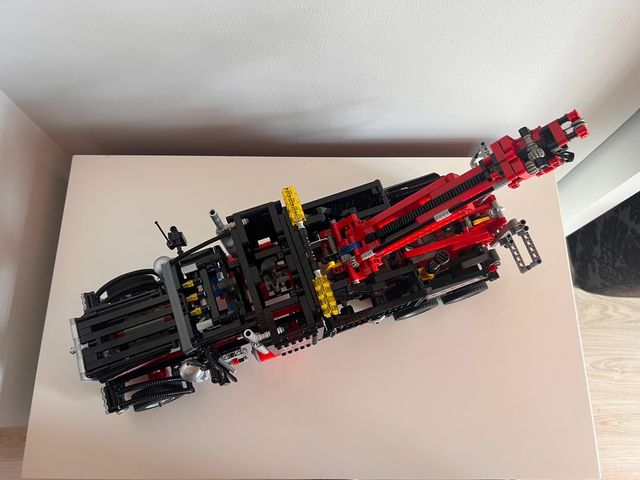 Camión gigante de LEGO Technic 8285