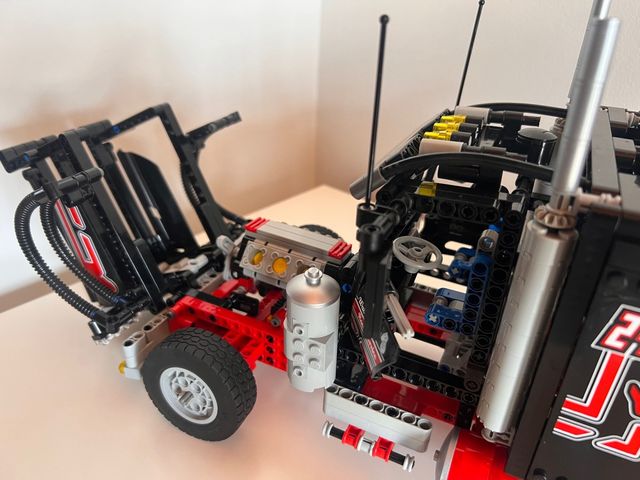 Camión gigante de LEGO Technic 8285