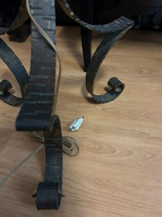 Lámpara pie bronce antigua