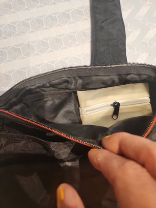 Bolso negro  de Pucca