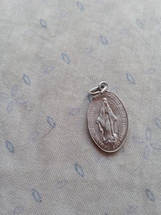 Medalla Virgen María milagrosa años 50