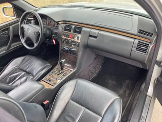 Mercedes-Benz Clase E 2002