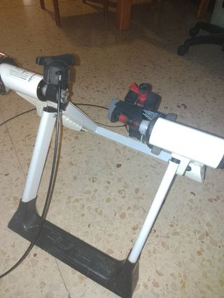 Rueda para rodillo+ Rodillo + Taco elevador