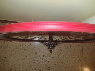 Rueda para rodillo+ Rodillo + Taco elevador