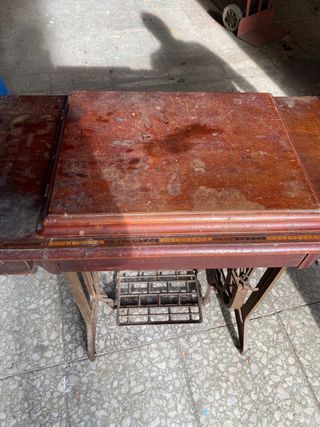 Maquina de coser antigua Alfa