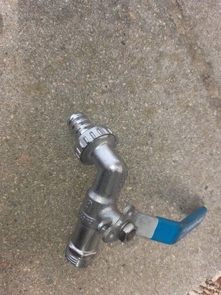 Grifos  de agua bronce