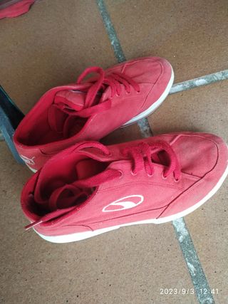 Vendo zapatillas rojas Puma 
