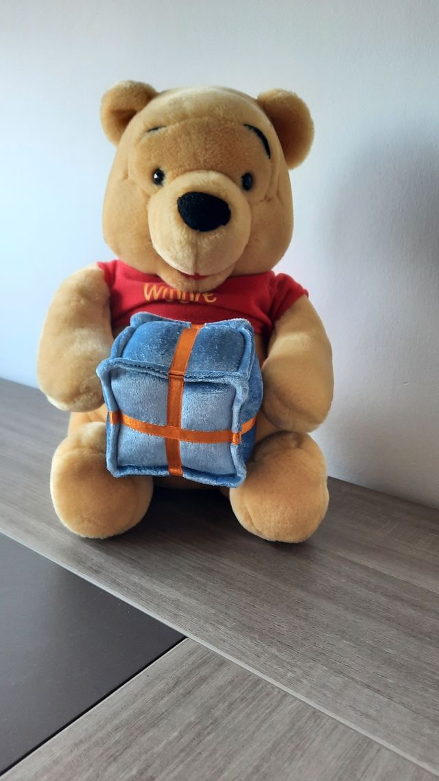 PELUCHE WINNIE THE POOH