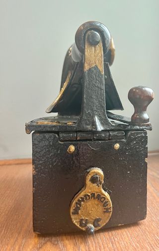 Antigua plancha de carbón