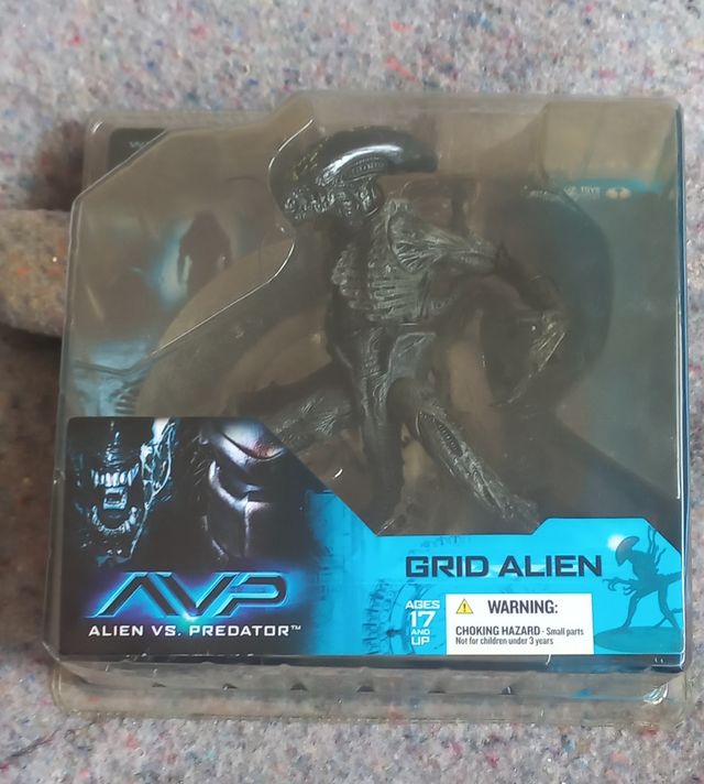 FIGURA ALIEN EL 8 PASAJERO