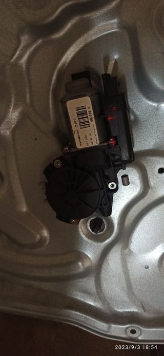 Motor elevalunas Kia Proceed 