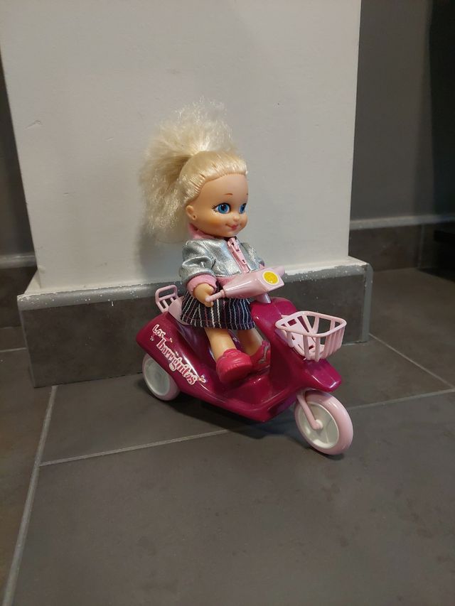 Moto barriguita y muñeca barriguita