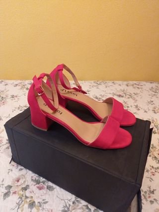 Sandalias rojas talla 41