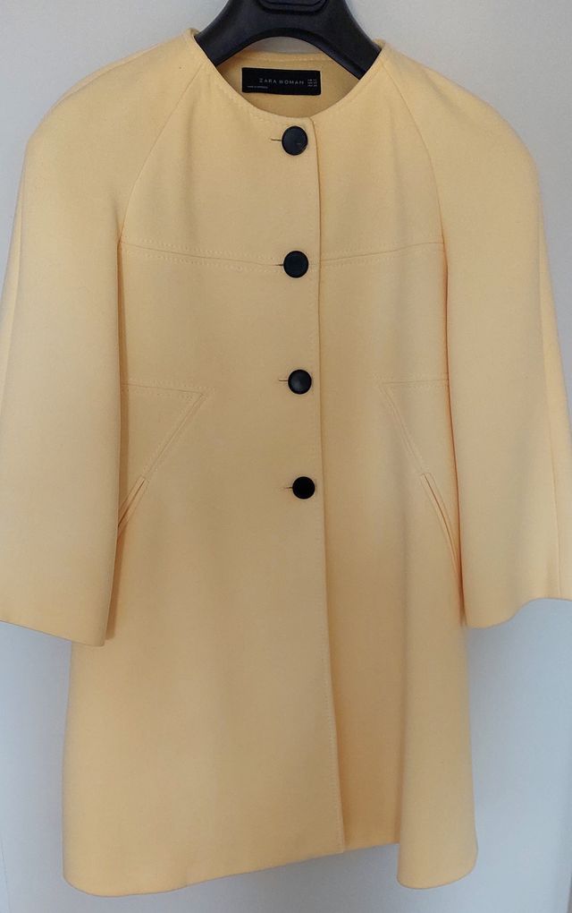 Abrigo ZARA manga francesa estilo años 50